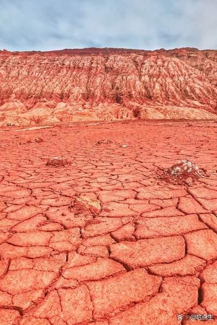 新疆火焰山地表温度破80℃,自然奇观与气候变化的警钟 新疆火焰山地表温度破80℃,自然奇观与气候变化的警钟